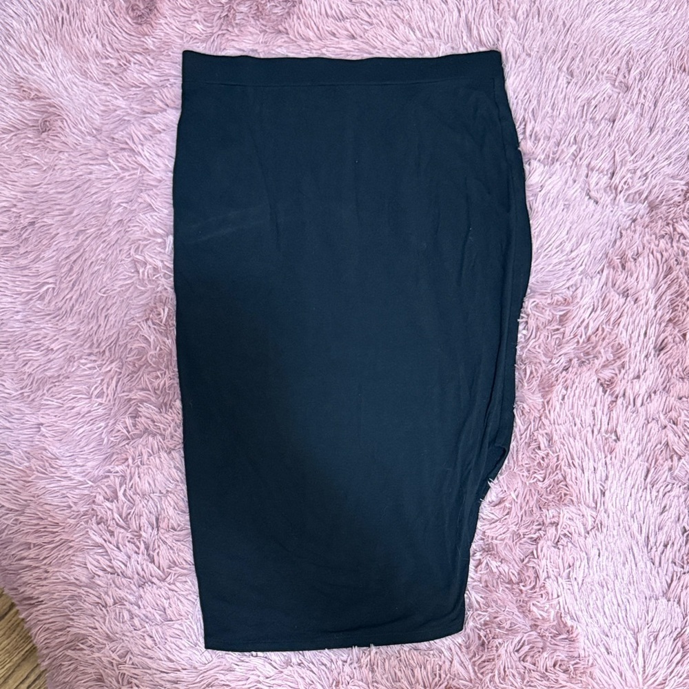 Victoria's Secret Classic Black Midi Skirt